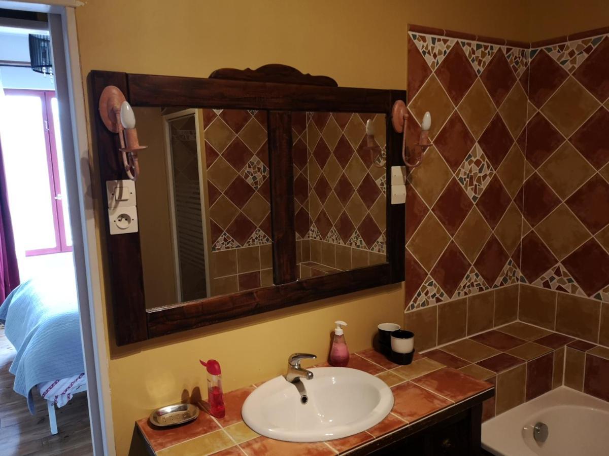 L'Ours Des Corbieres - Chambres D'Hotes Servies-en-Val Exteriör bild
